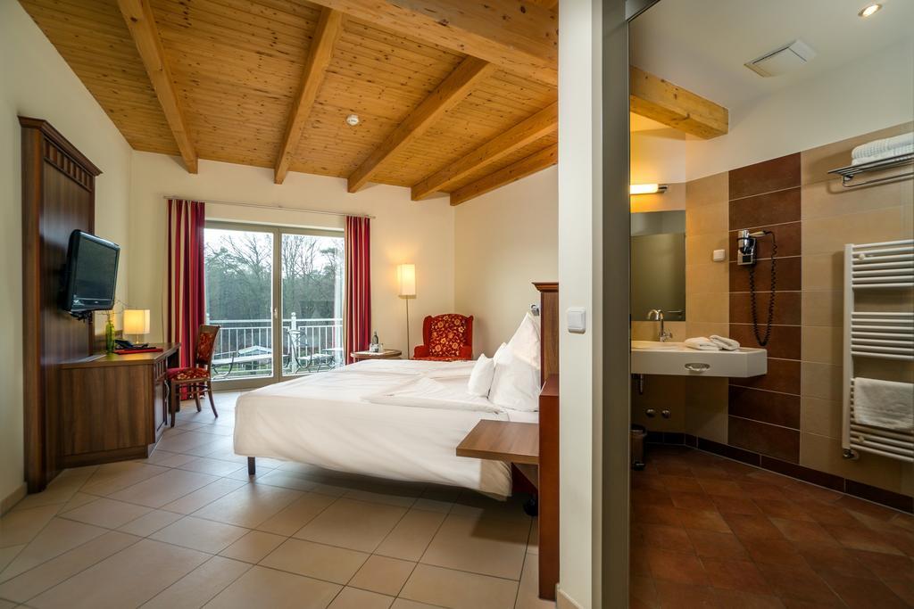 Waldhotel Graal-Mueritz Buitenkant foto
